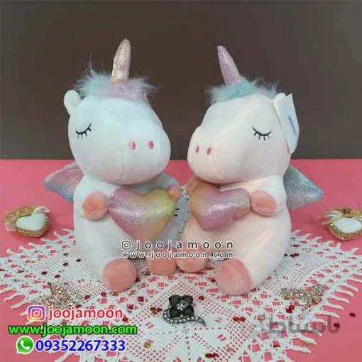 عروسک اسب تک شاخ قلب به دست بالدار