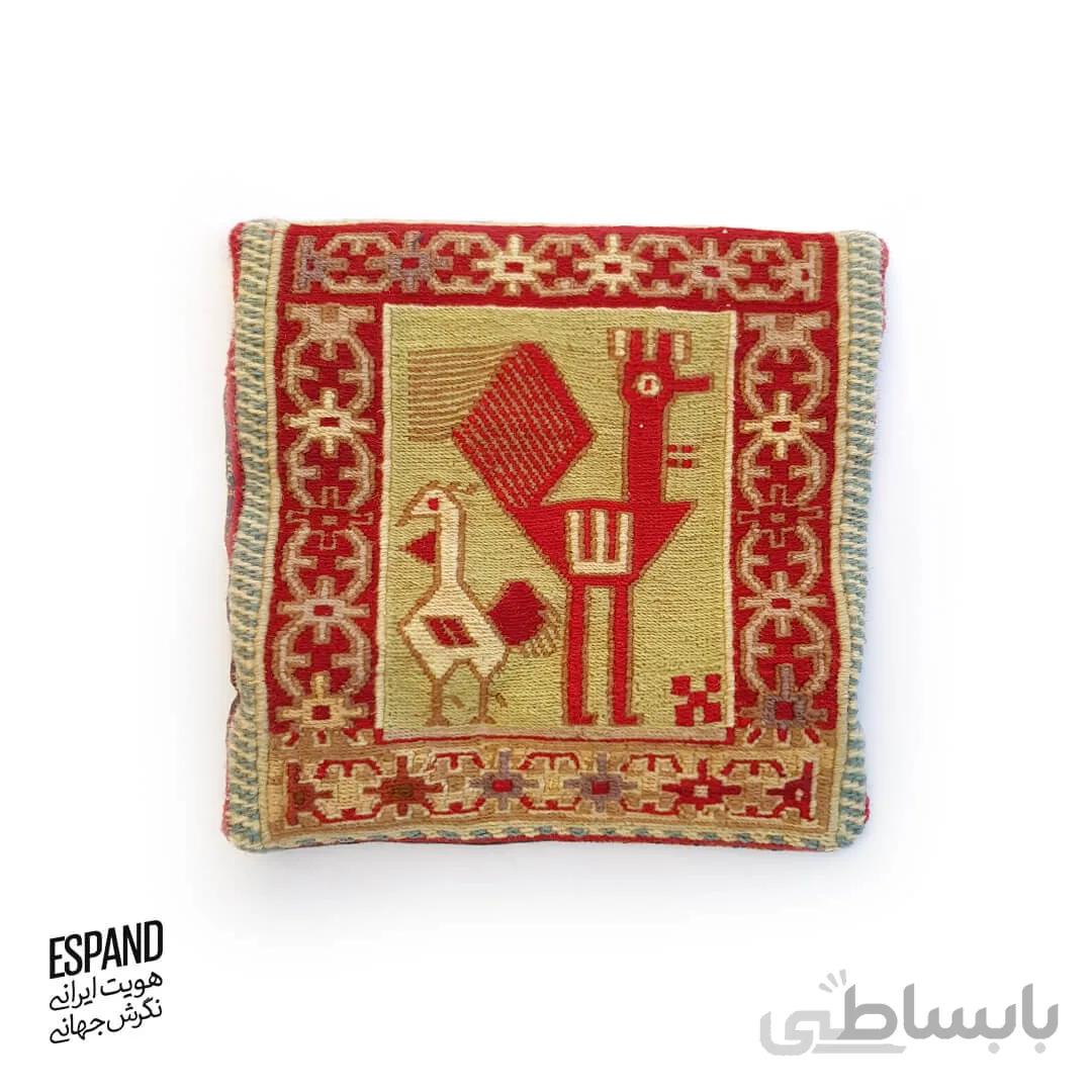 کوسن گلیم سوزنی طرح مرغ و خروس