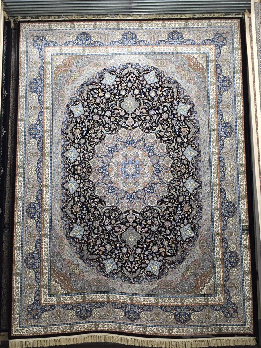 فرش طرح گیلدا سرمه ای وزرا 1000 شانه ا Vozaracarpet