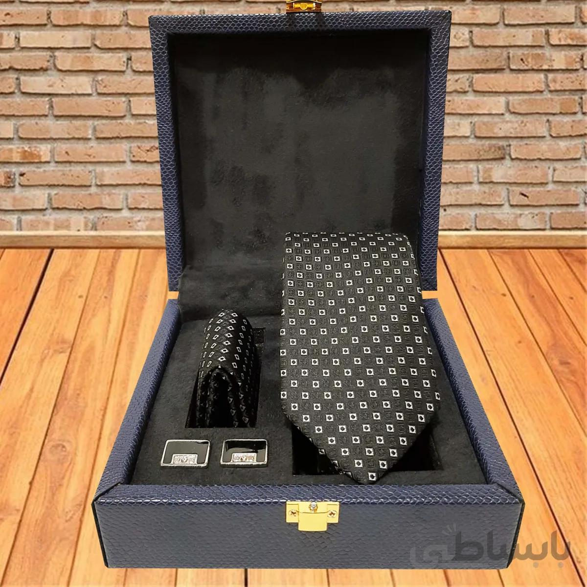 ست کراوات و پوشت و دکمه سردست مدل B16