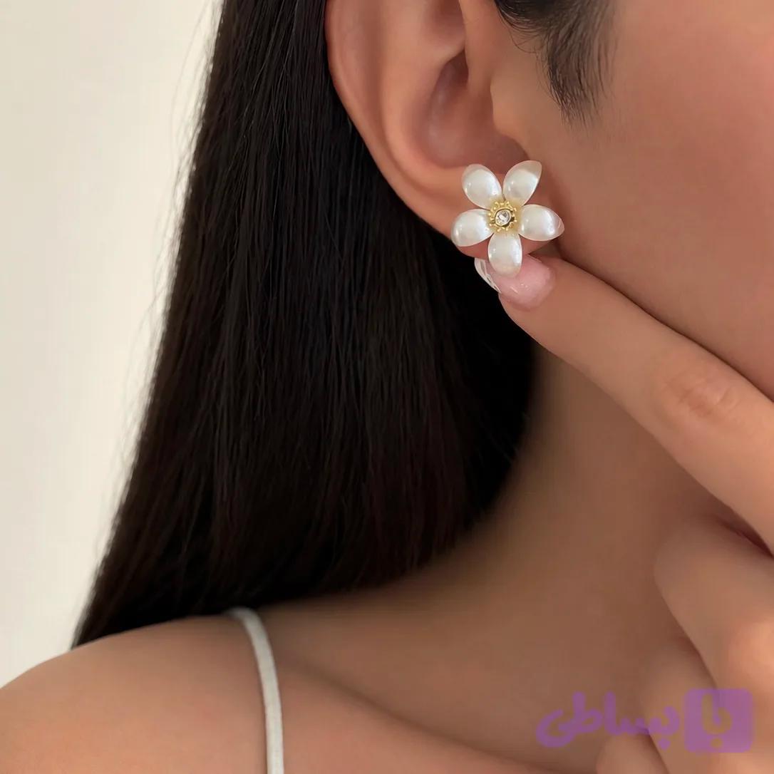 گوشواره گل صدفی