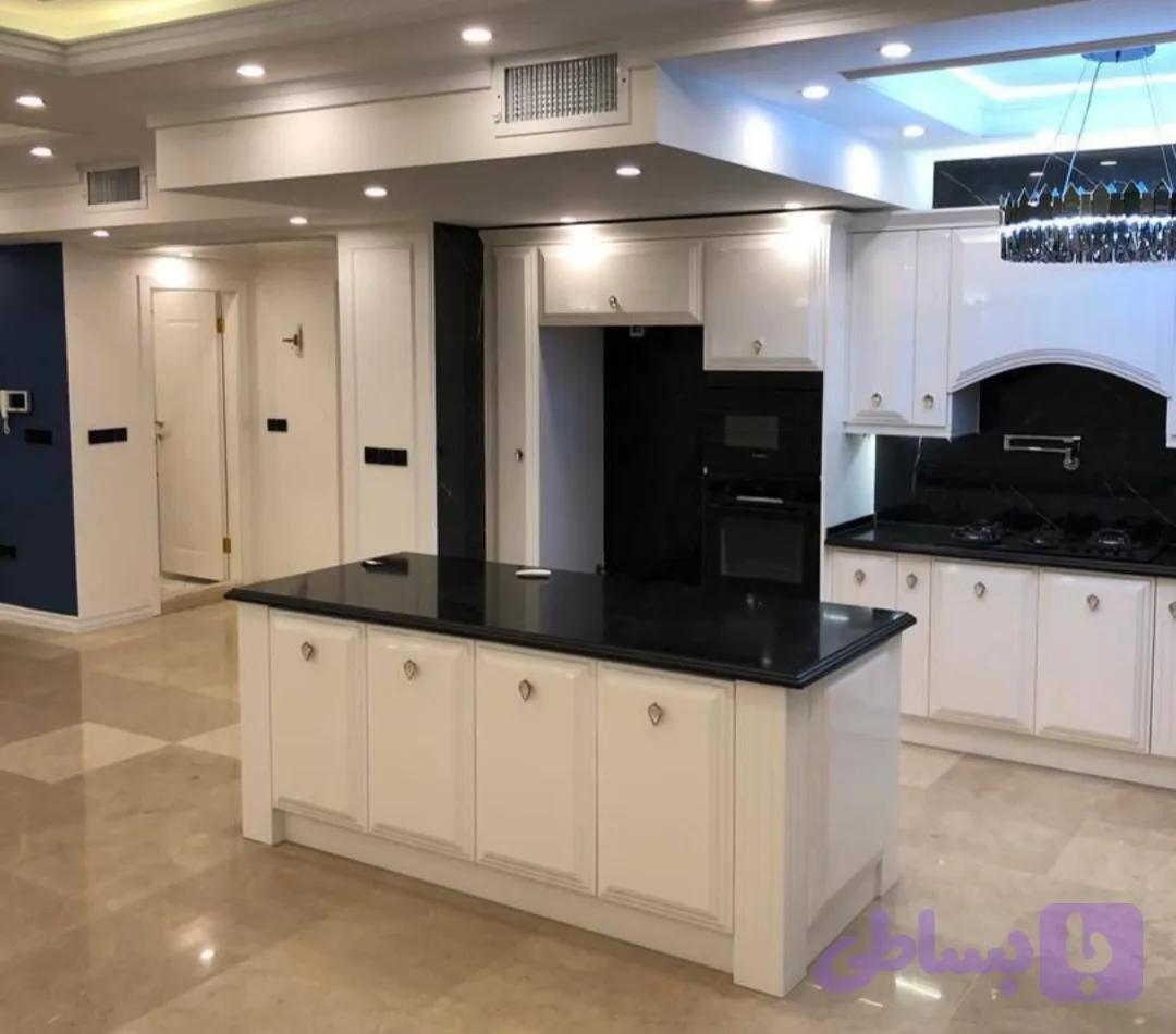 کابینت انزو پولیشی باصفحه مرمرمشکی کدS۳۱۱