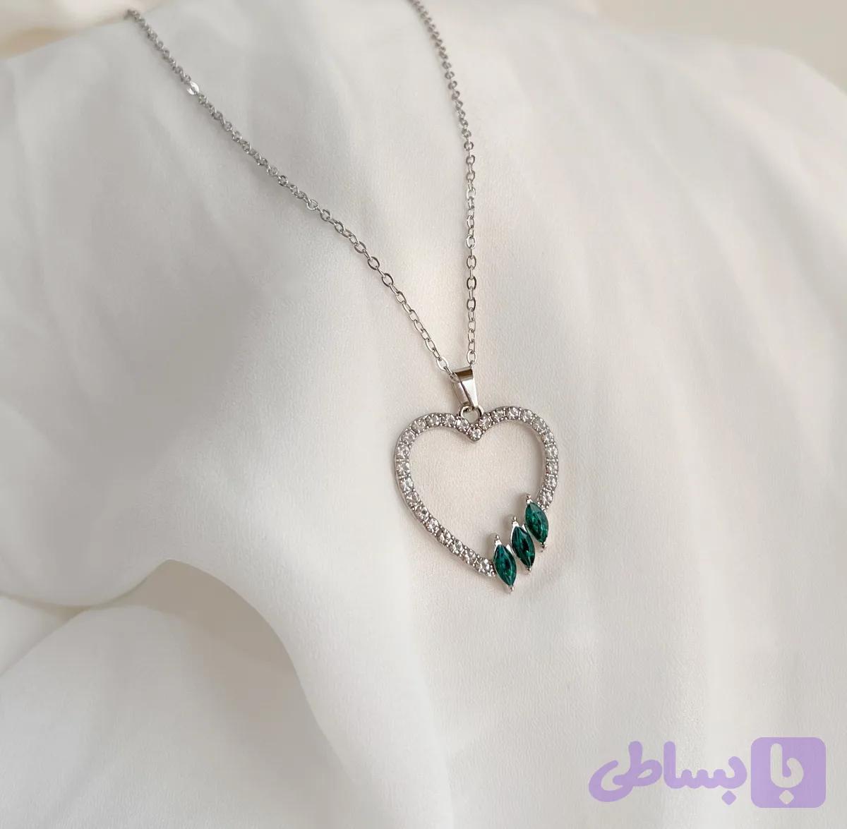 گردنبند قلب سنگ دار کد07