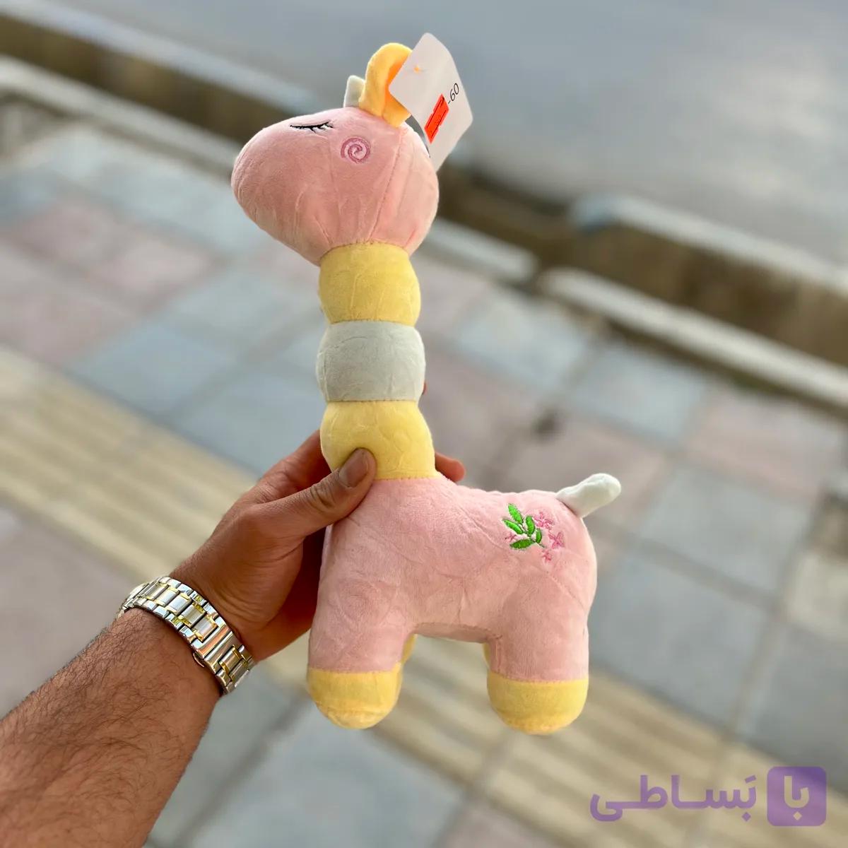 عروسک زرافه