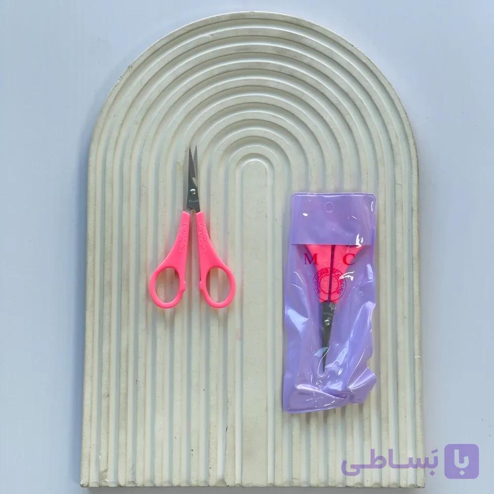 قیچی ابرو ژانومه صورتی با طراحی سبک و خوش‌دست | Janome Eyebrow Scissors
