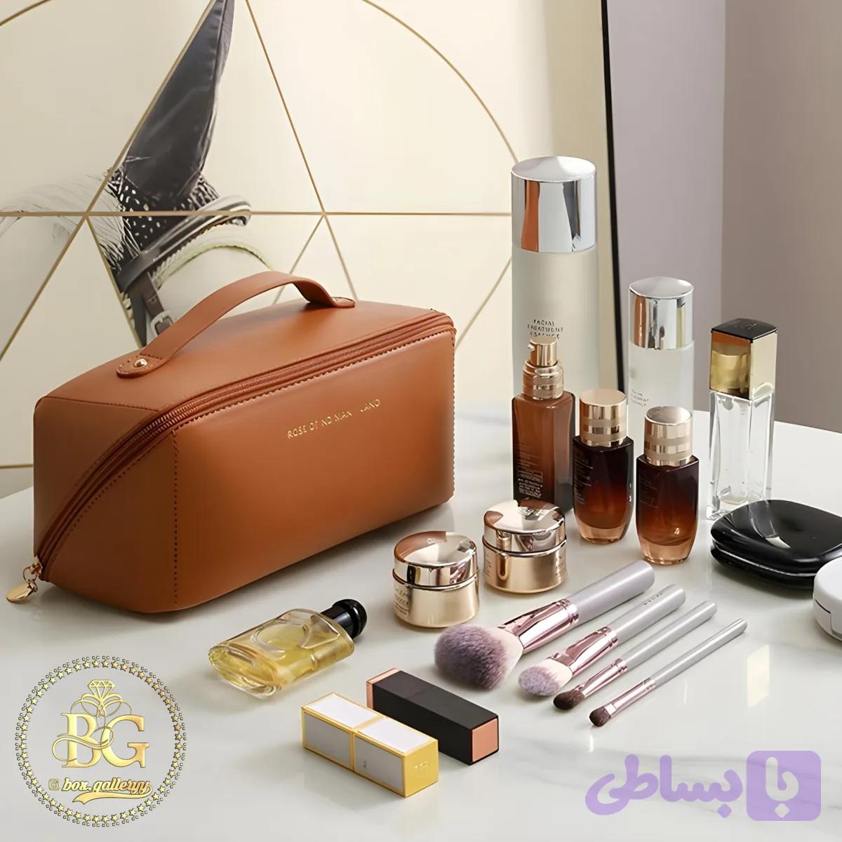 کیف لوازم آرایشی چرم تک زیپ — تصویر 1