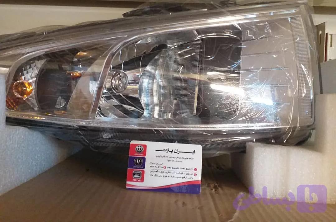 چراغ جلو دور نقره ای H230