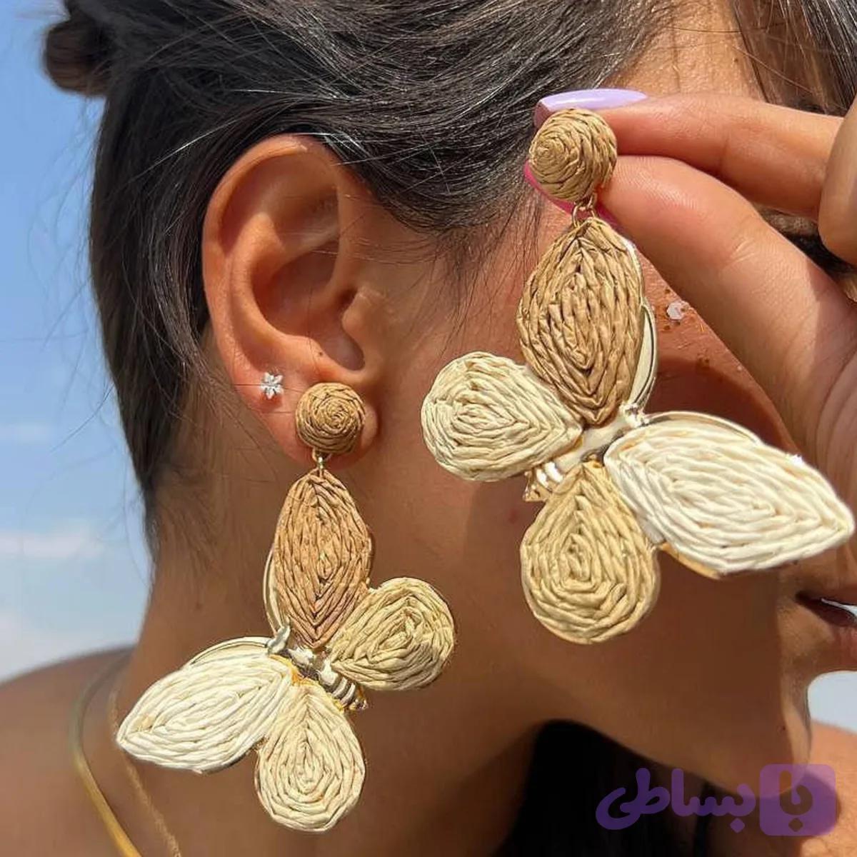 گوشواره پروانه حصیری رنگ کرم
