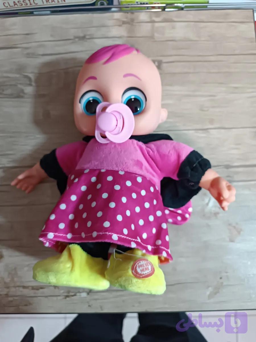 عروسک گریه کن راه رو