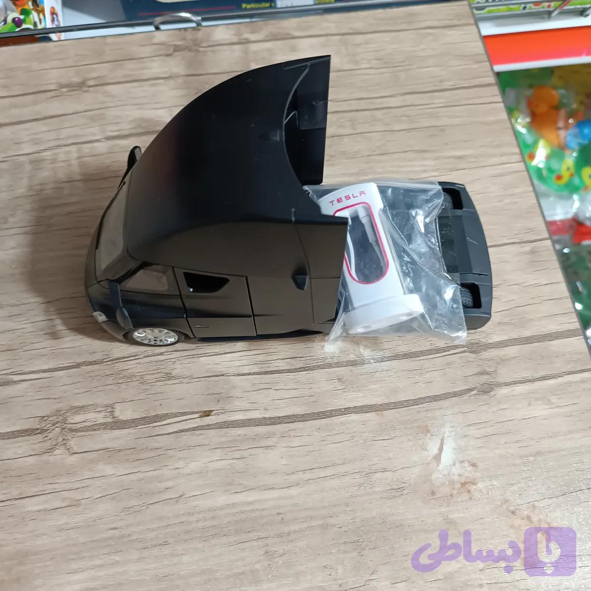 ماشین فلزی تسلا کد 201 — تصویر 1