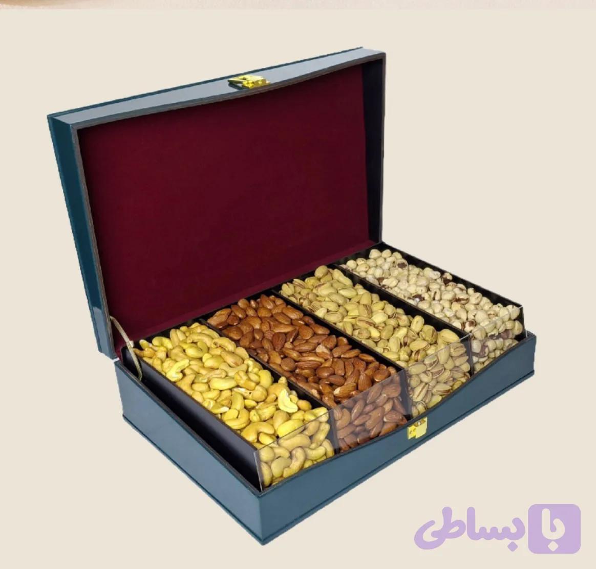 باکس هدیه شب یلدا مدل ایران