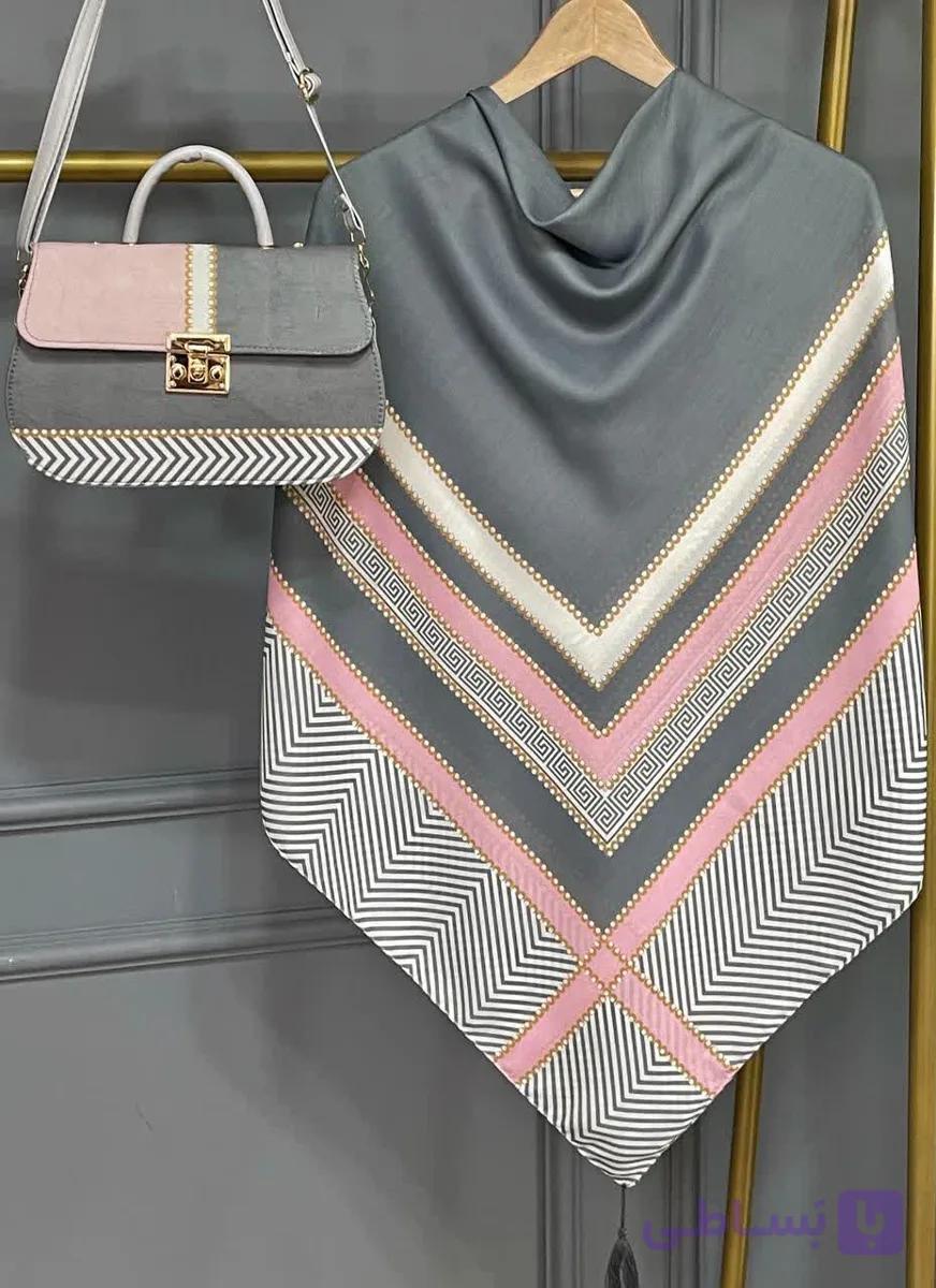 ست کیف و روسری زنانه طرح جدید ورساچه تیبا صورتی روسری زنانه صورتی کیفیت عالی کد mo1036