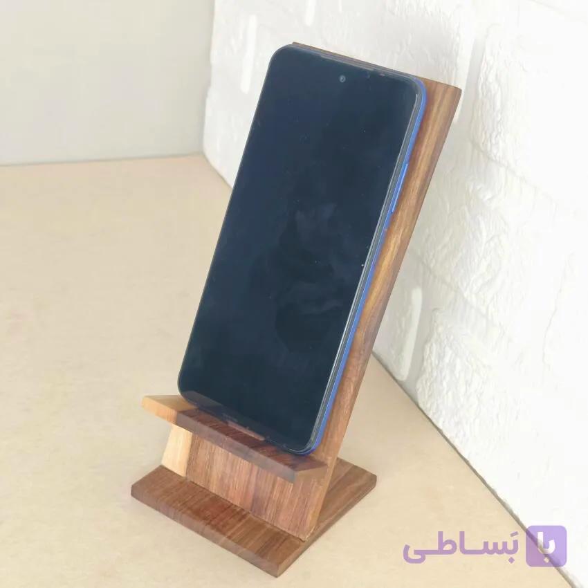 پایه گوشی موبایل چوبی دستساز گردو کد434و — تصویر 1