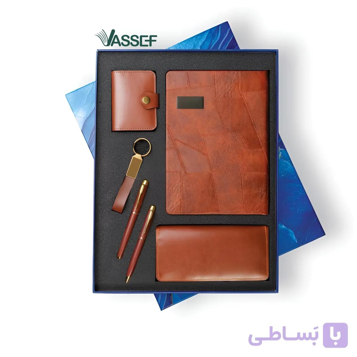 باکس هدیه آقایان شکلاتی کد ۷۰۴