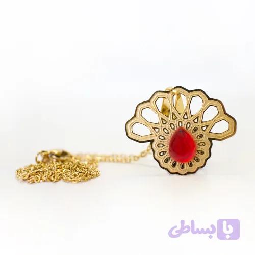 102038-گردنبند نگین قرمز شمسه نگین اشکی
