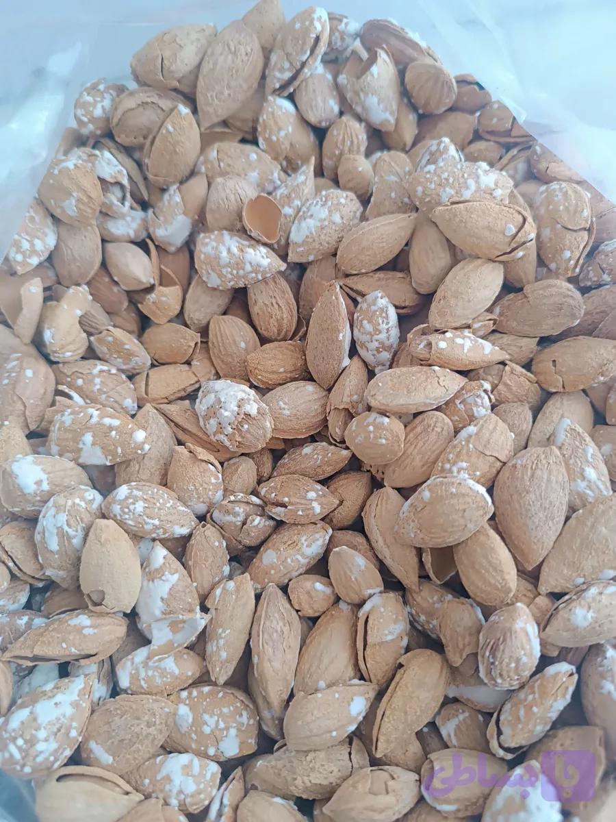 بادام پوست کاغذی عالی