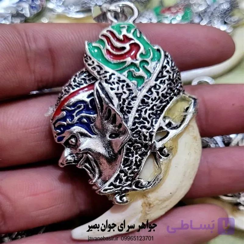 آویز گردنی دندان گرگ وارداتی؛ نماد قدرت و محافظت