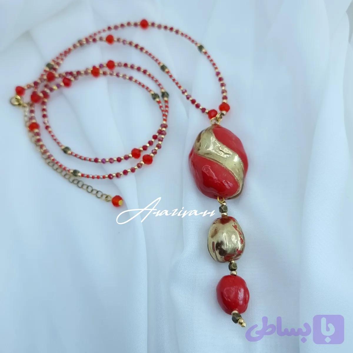 گردنبند رولباسی قرمز