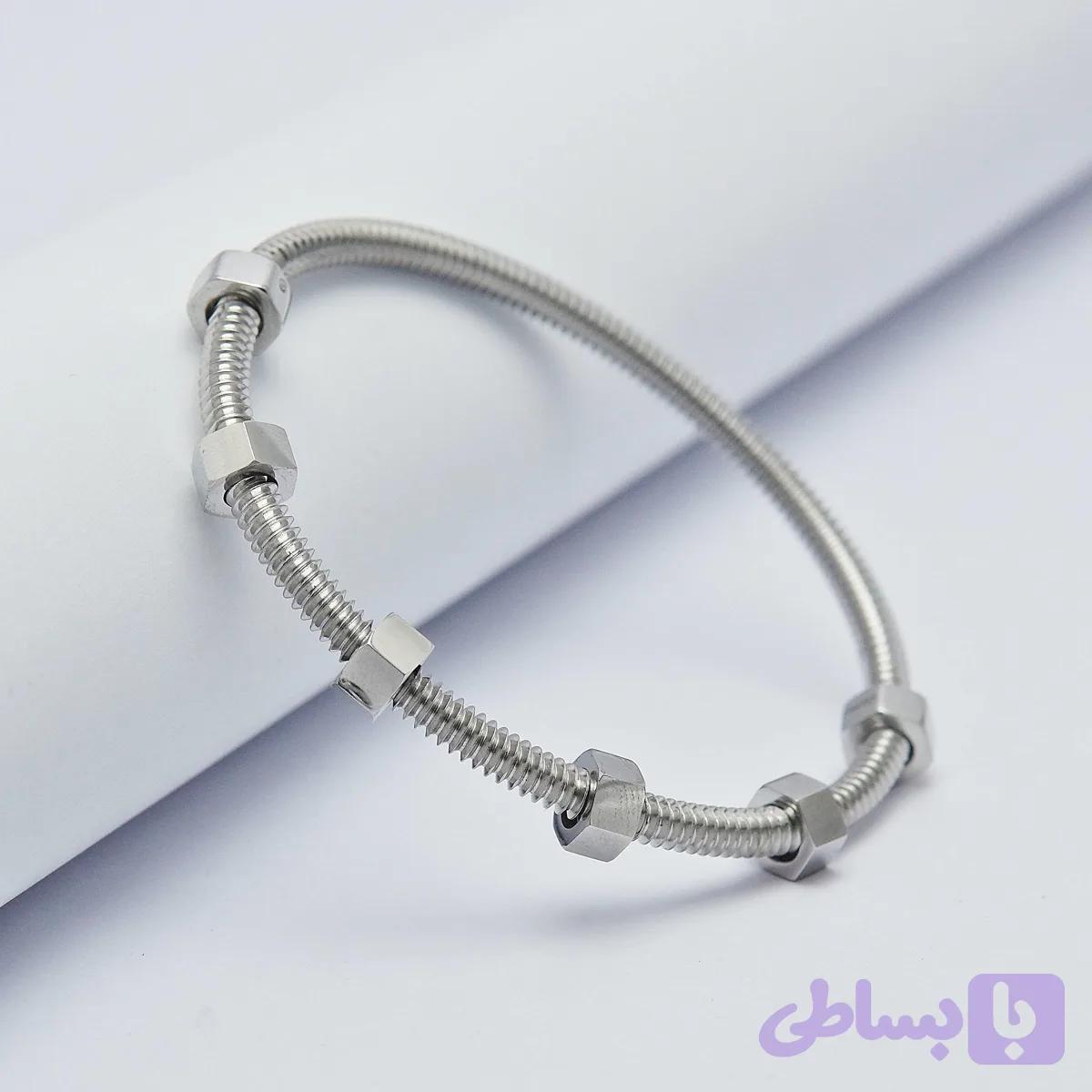 دستبند طرح پیچ و مهره