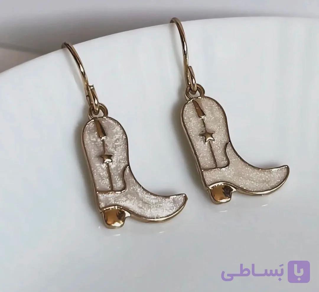 گوشواره چکمه