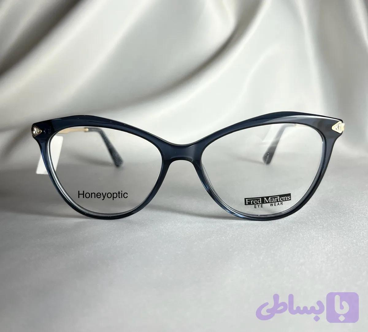 عینک طبی زنانه برند Fred Martenz