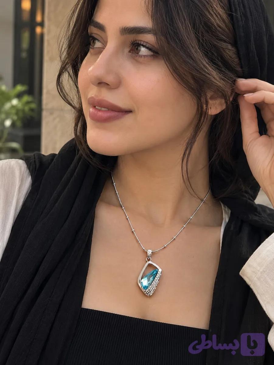 گردنبند سواروسکی آبی