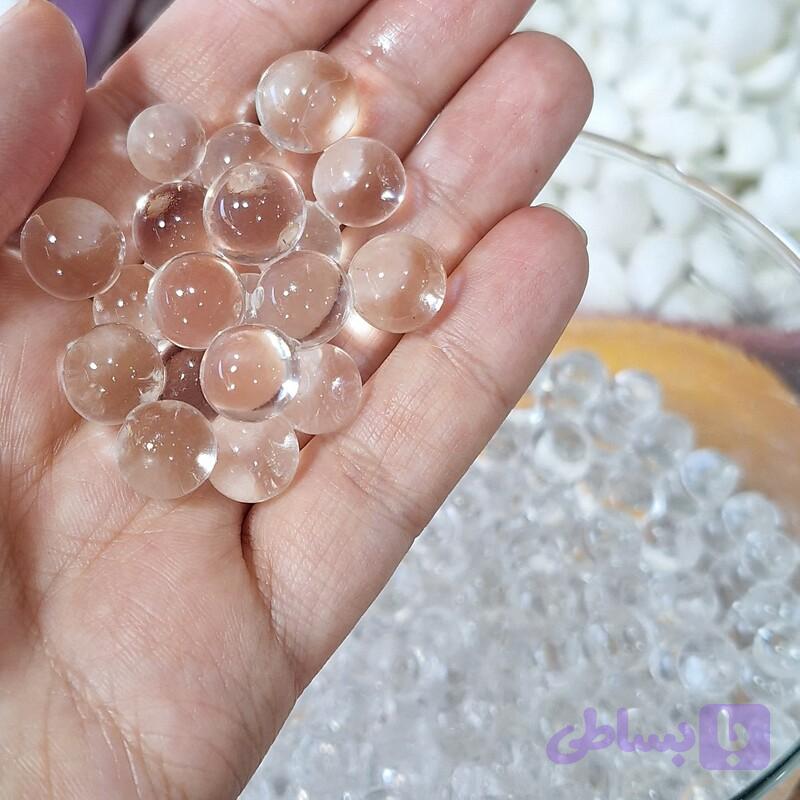 خاک ژله ای بی رنگ شفاف