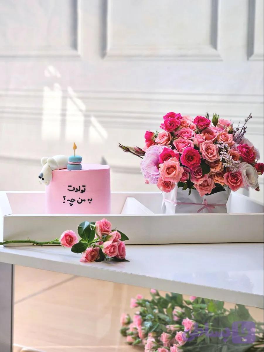 باکس گل و کیک آنا