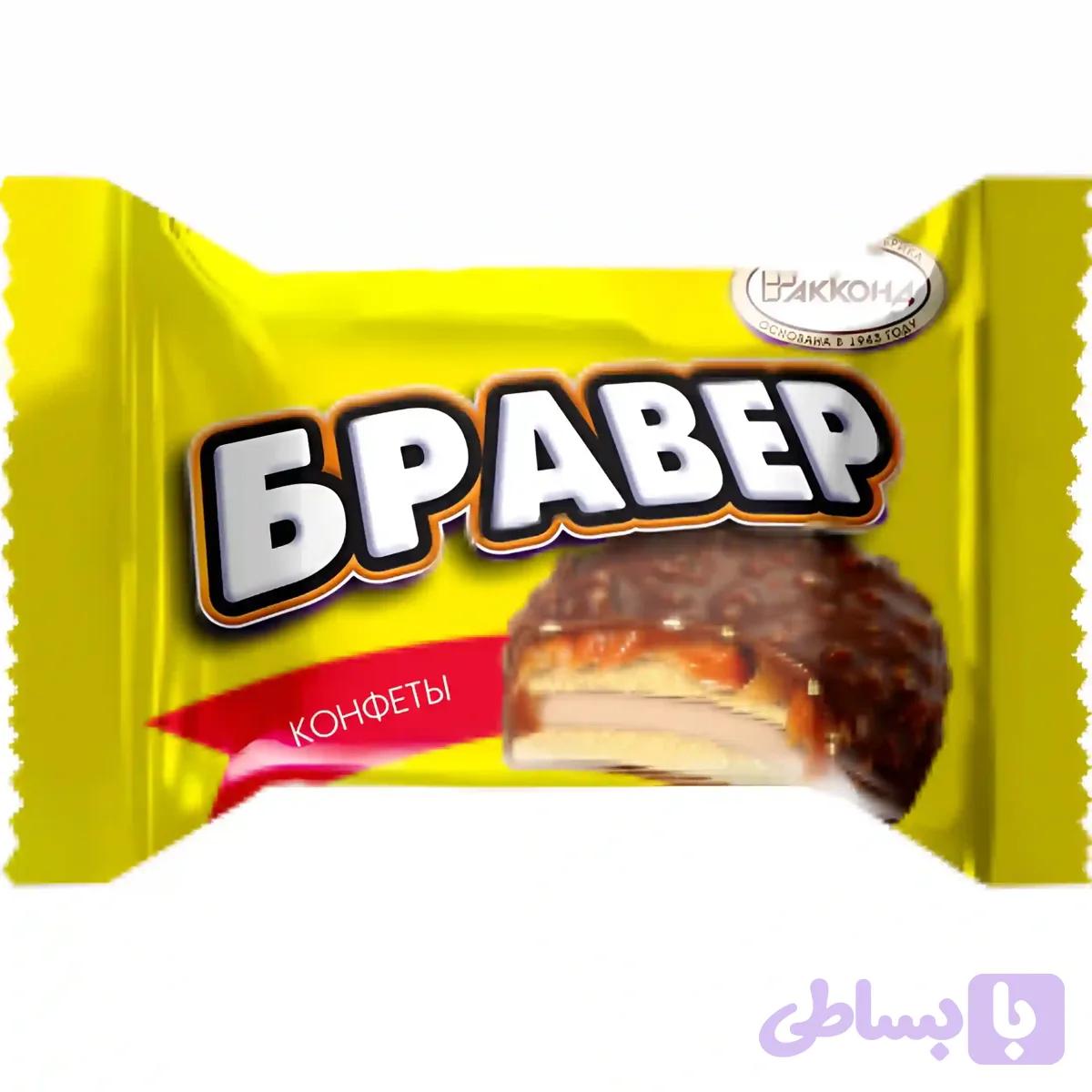 بیسکویت براور آکوند با مغز کارامل و خامه و پوشش بادام زمینی Akkond Braver بسته 500 گرمی