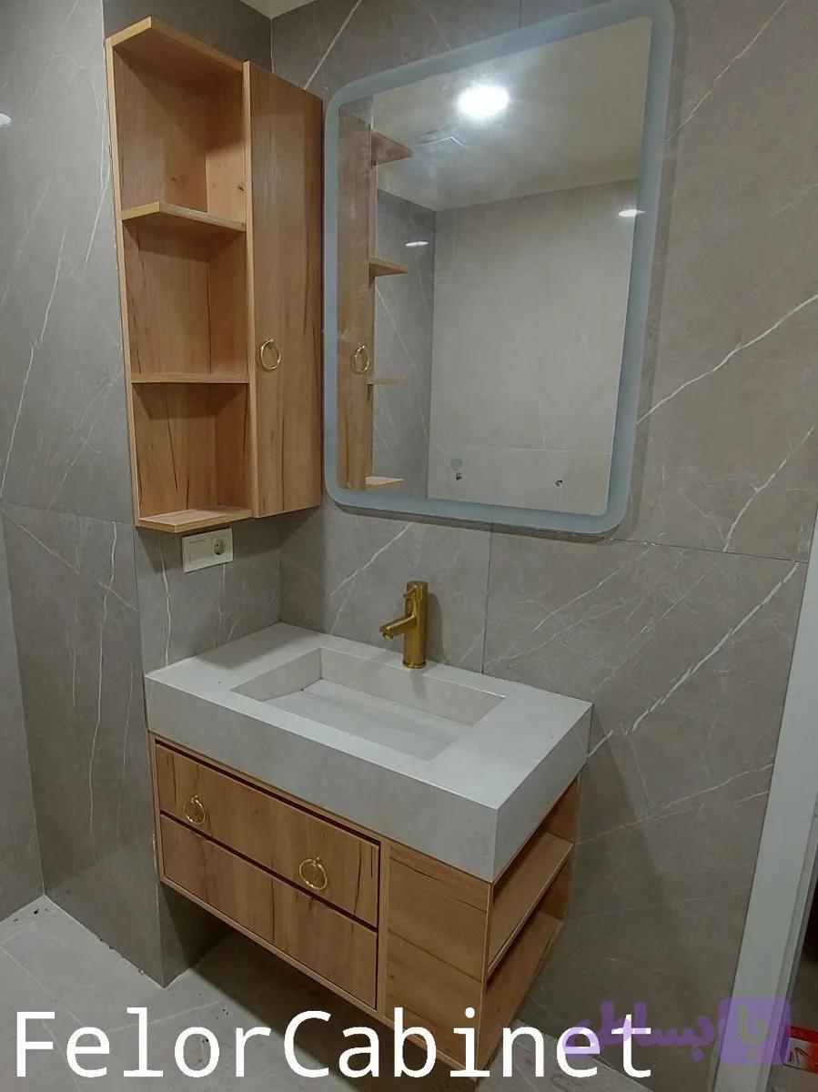 کابینت روشویی مدرن مدل ۱۰۸۳ با شلف دیواری و صفحه پرسلان