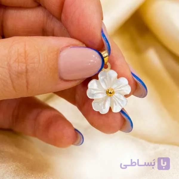 پلاک گل صدفی | ترکیب صدف طبیعی و طلای خالص، نماد پاکی، آرامش و زنانگی — تصویر 1