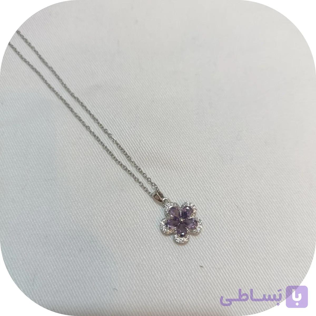 گردنبند طرح گل نگین سوارسکی زنجیر استیل رنگ ثابت