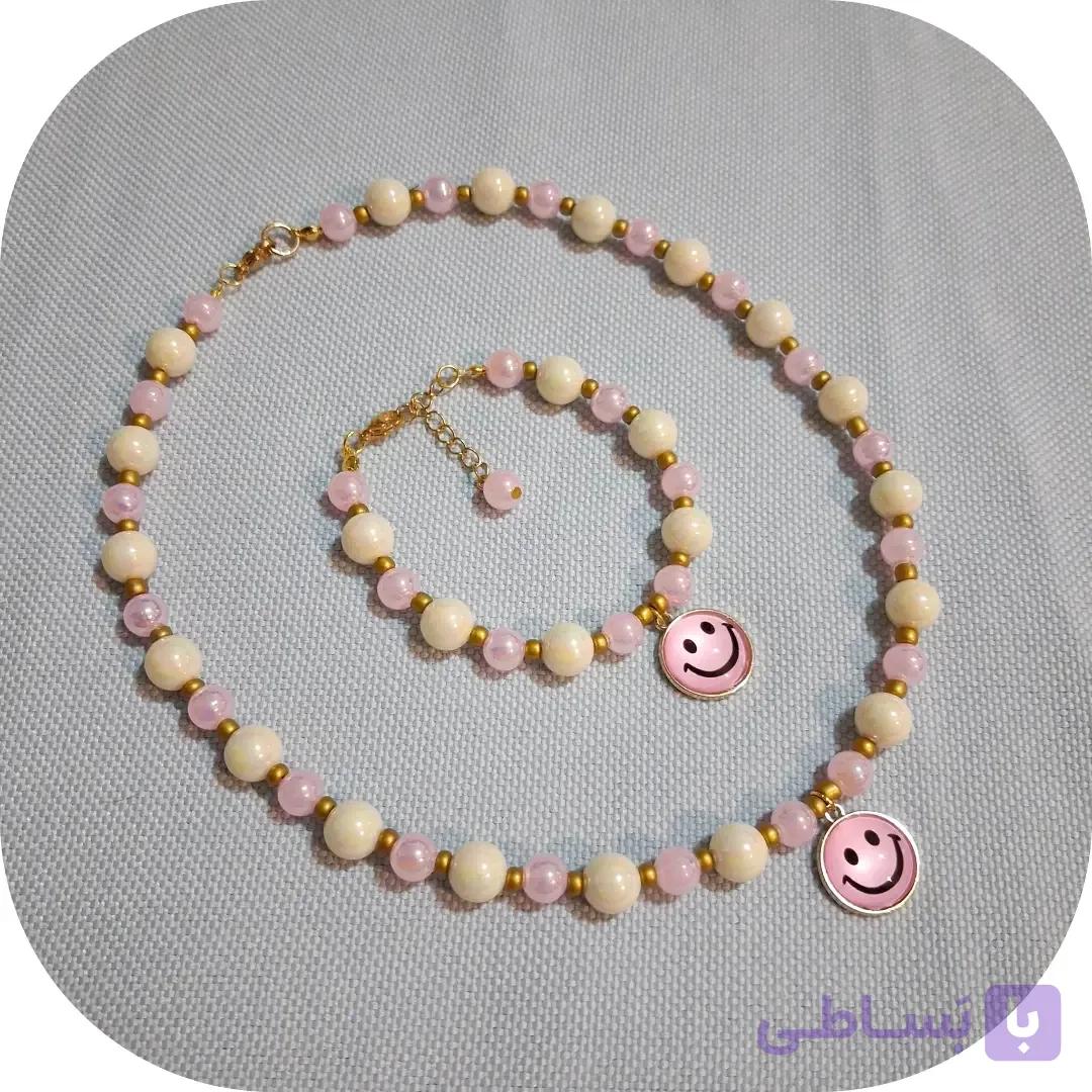 گردنبند و دستبند مهره ای با آویز طرح کتی دستساز