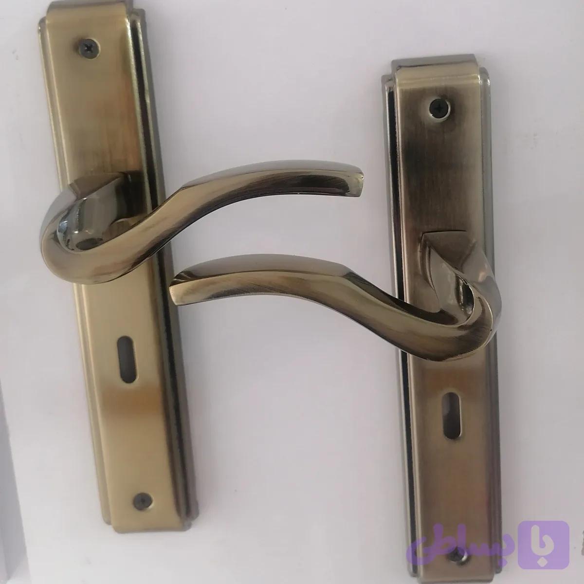 دستگیره پلاک کد 200 زیتونی کلیدی