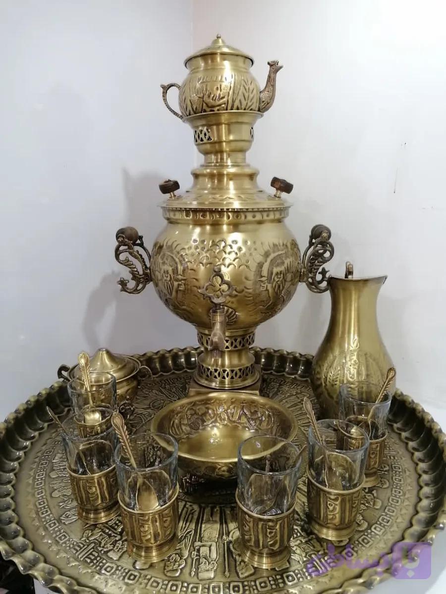 سرویس سماور زغالی 22 پارچه برنجی طرح هخامنشی