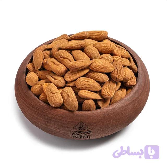 مغز بادام آذر خام
