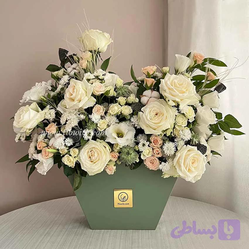 باکس گل پاستلی سبز و سفید کد 413