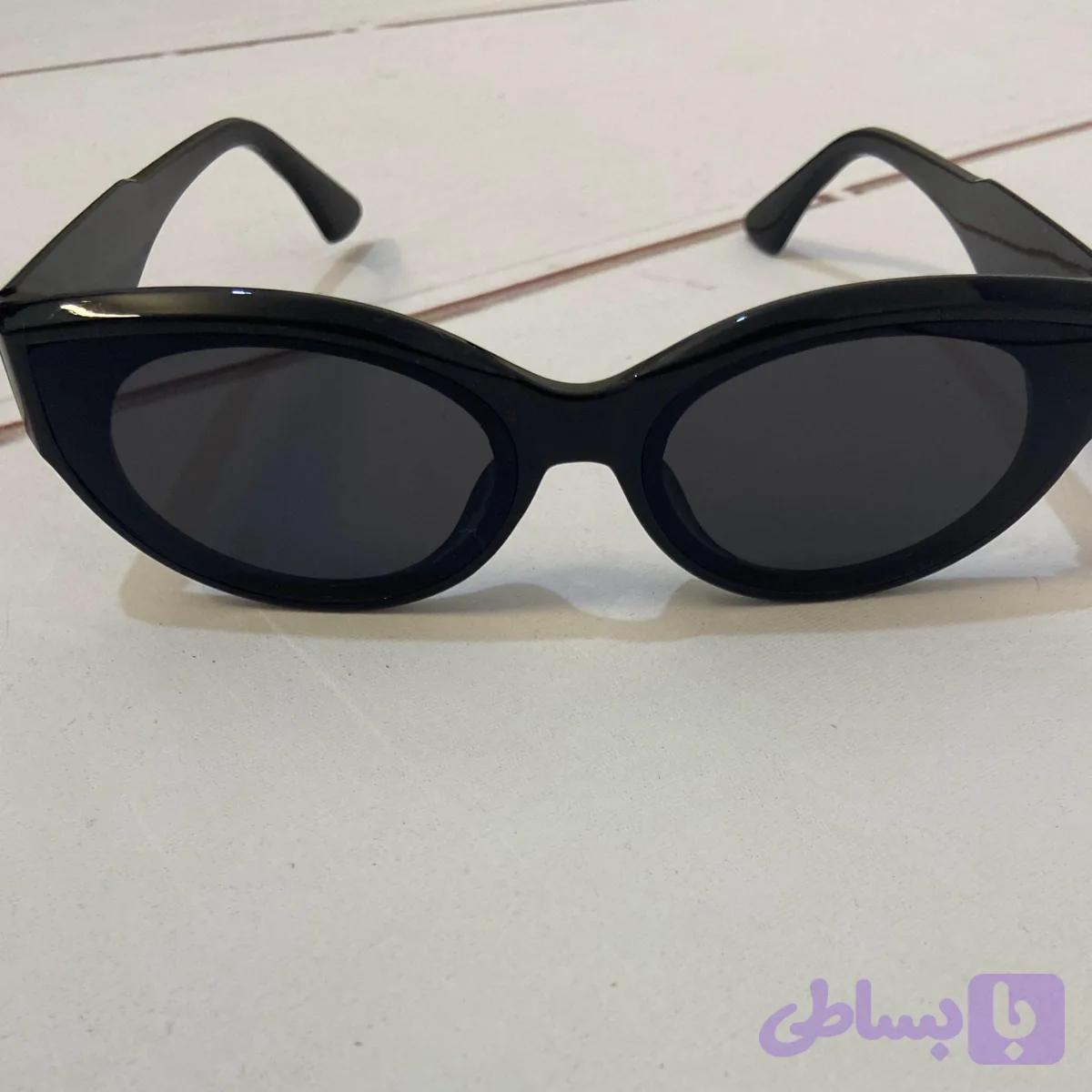 عینک افتابی طرح فشن
