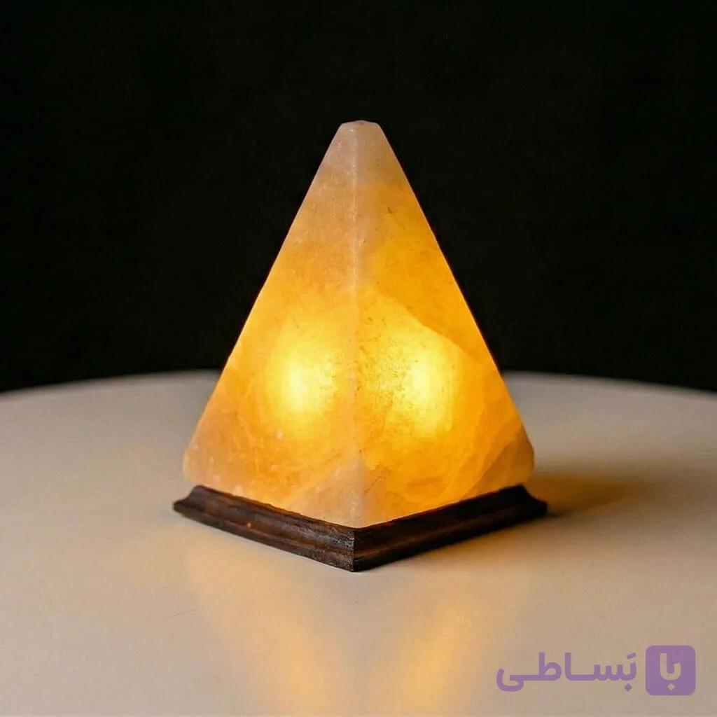 آباژور سنگ نمک هرم طبقاتی بهمراه هدیه — تصویر 1