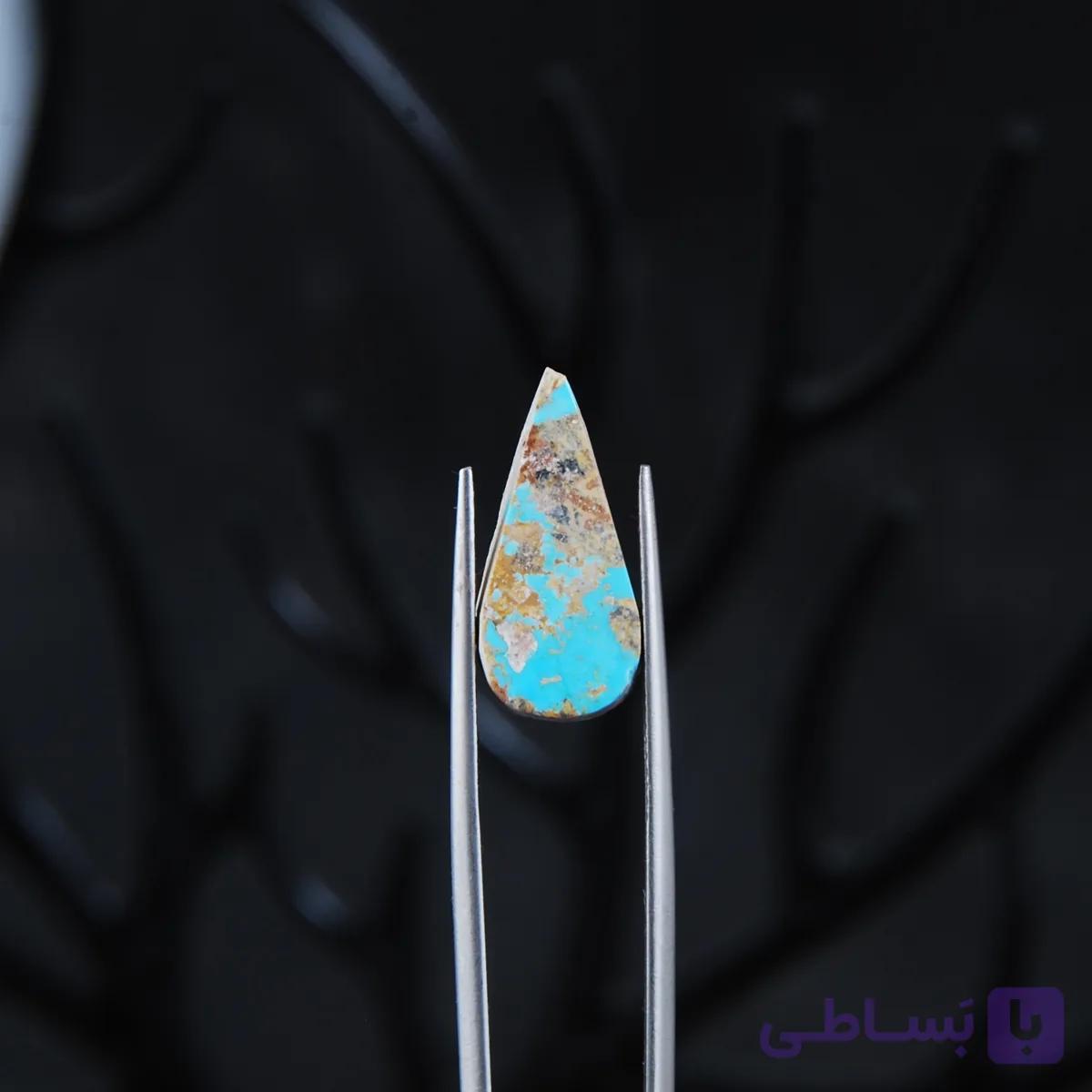 نگین فیروزه نیشابور رگه طلایی 1.26گرم — تصویر 1