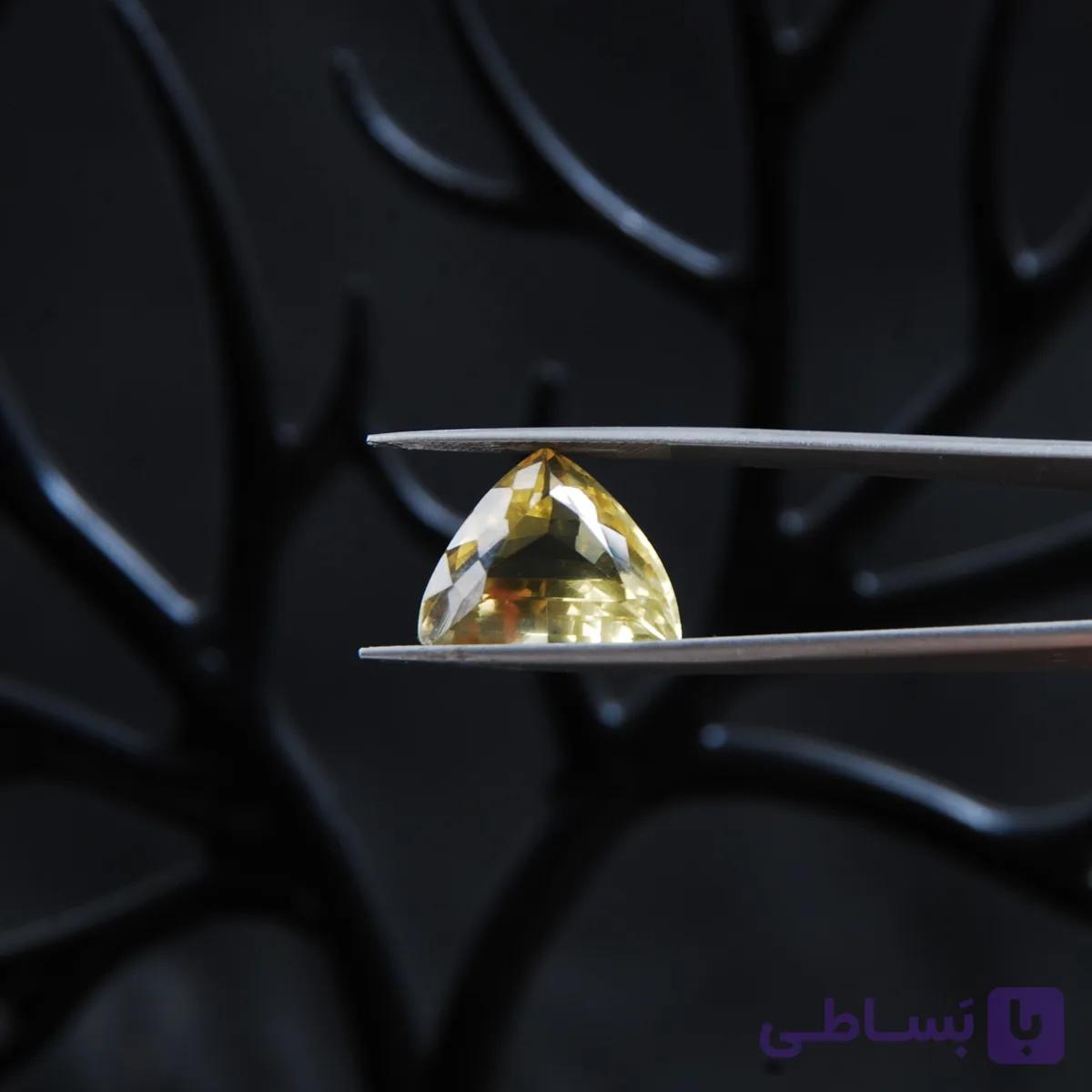 نگین سیترین طبیعی برزیلی تراش مثلث 5قیراط — تصویر 1
