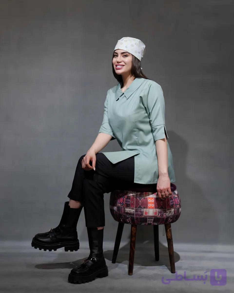 اسکراب پزشکی زنانه جلوبسته یقه دلبر مدل النا برند شکوه دندان — تصویر 1