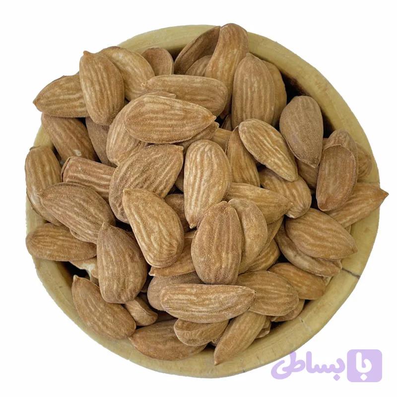 مغز بادام خام