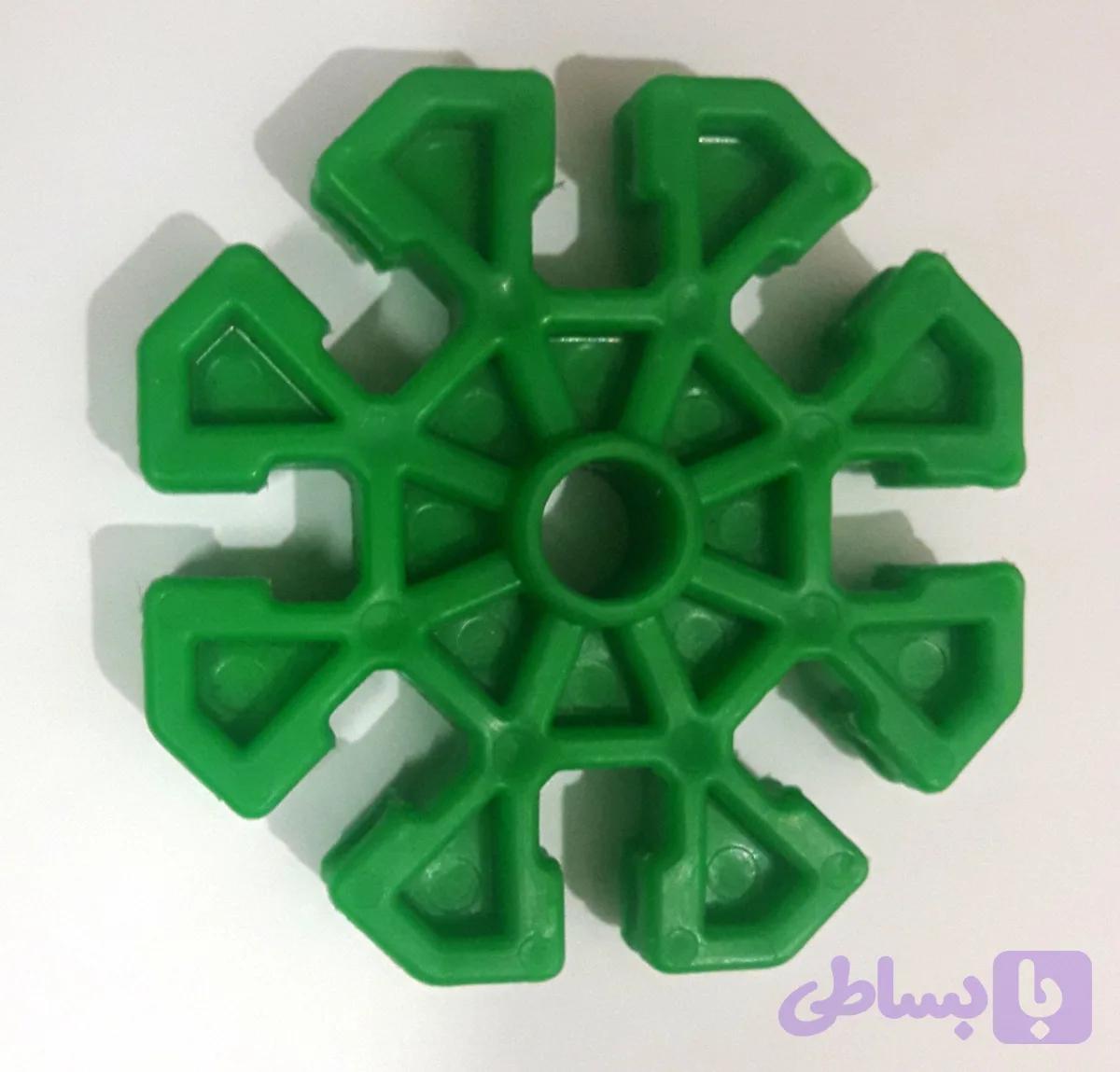 سازه مهندسی خلاقیت هشت پر سبز