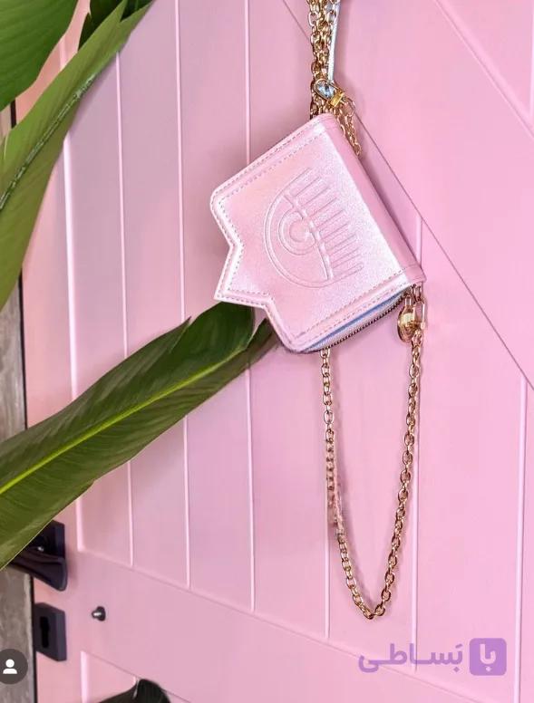دوشی کوچک کیارا صورتی – Chiara Ferragni