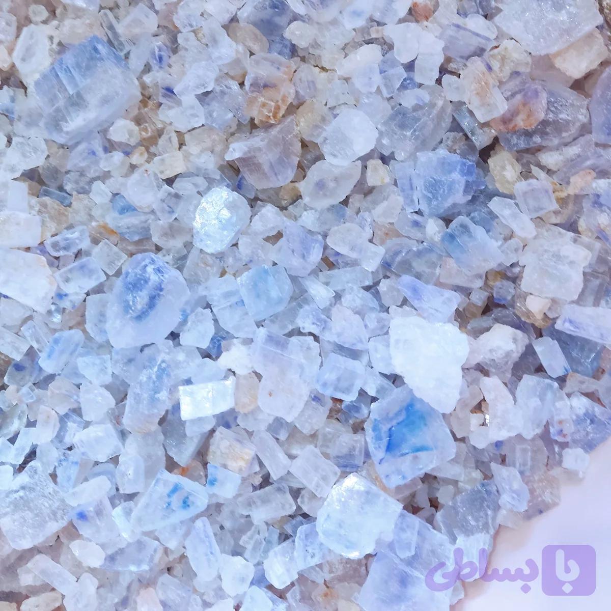 نمک آبی کریستال گرمسار کمرنگ