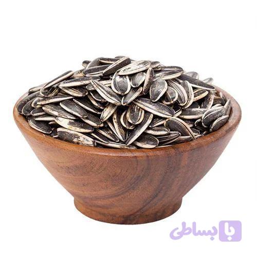 تخمه کانادایی خالنمک