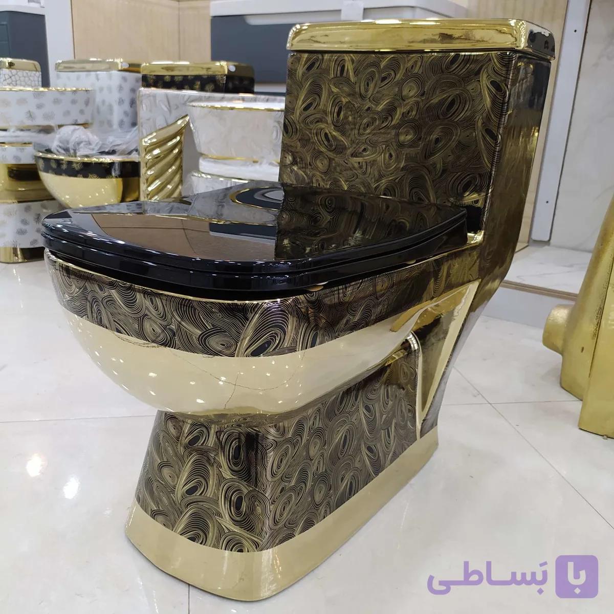 توالت فرنگی مشکی طلایی کد ۱۲۴