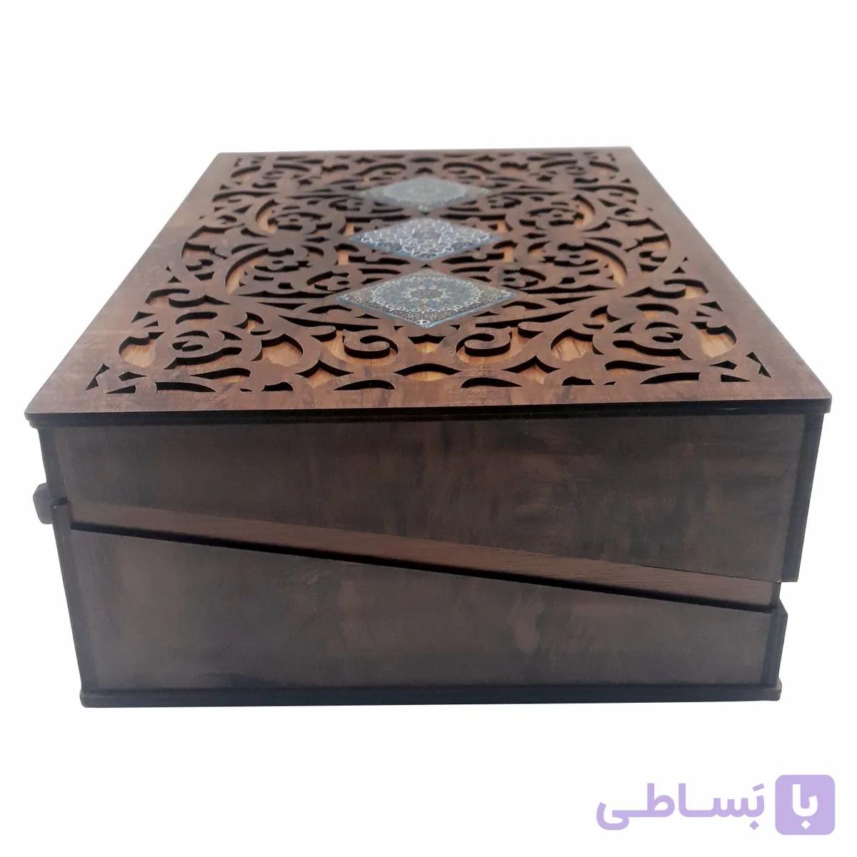 جعبه هدیه با بدنه و درب مورب و 3کاشی — تصویر 1