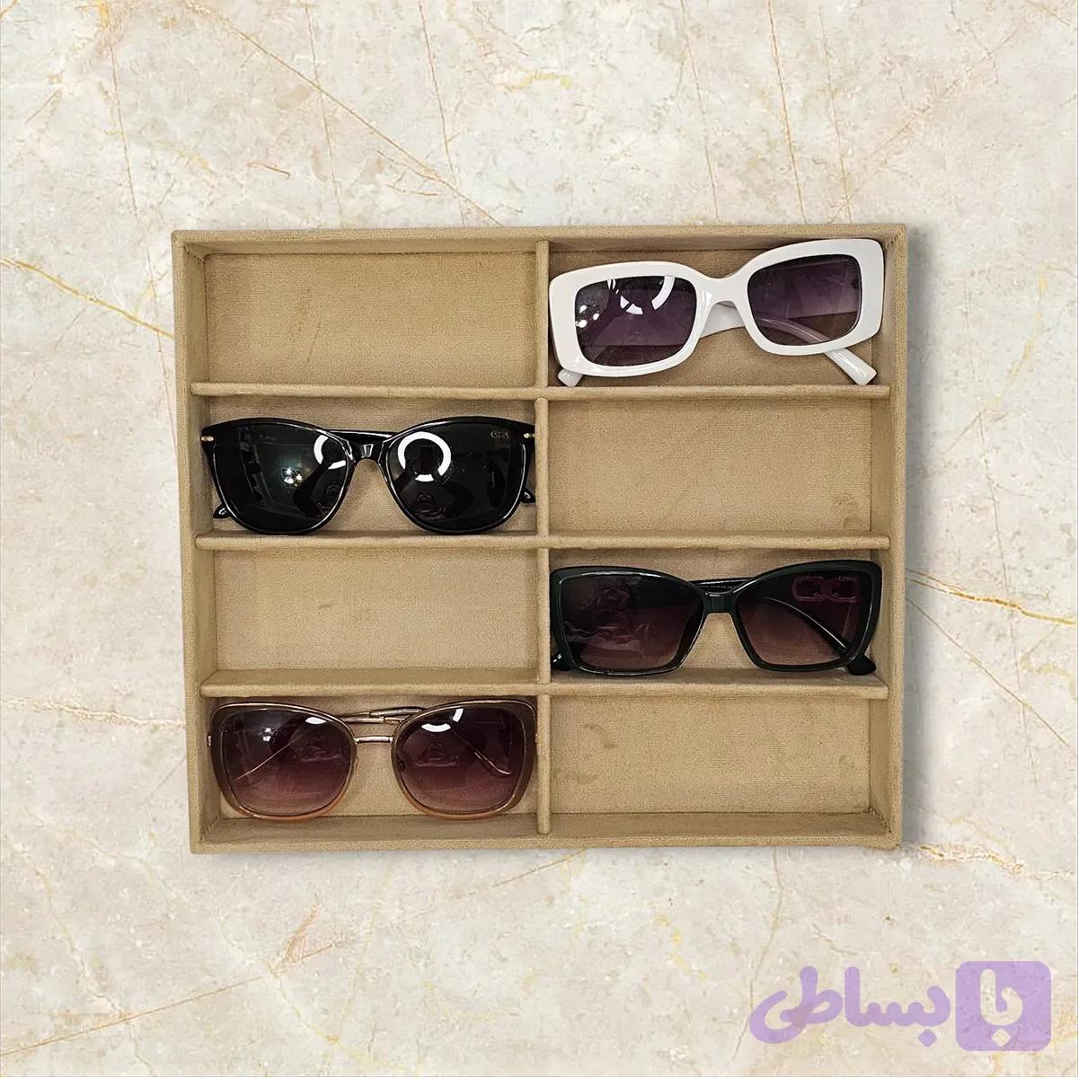 استند عینک مدل سینی